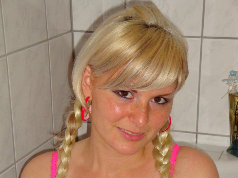 MILF Sandra aus Magdeburg #81332938