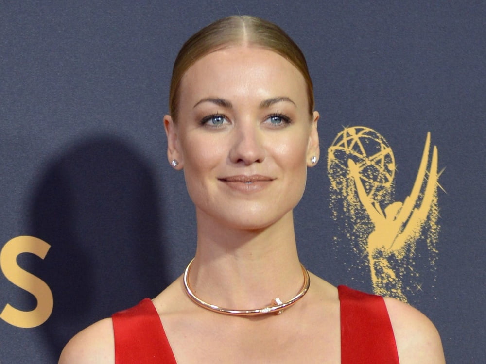 Yvonne strahovski
 #95531901