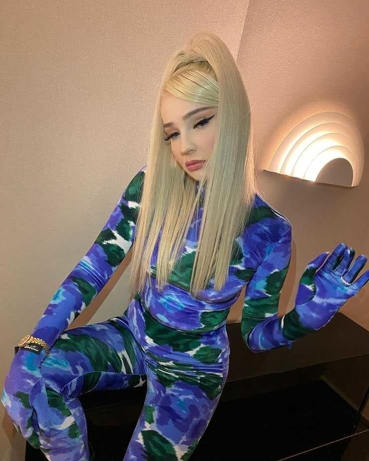 Kim Petras! Super hot. vol 2 #82344572