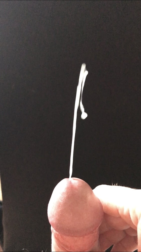 Freitag - bleib zu Hause - und zeig mir dein Sperma
 #100378800