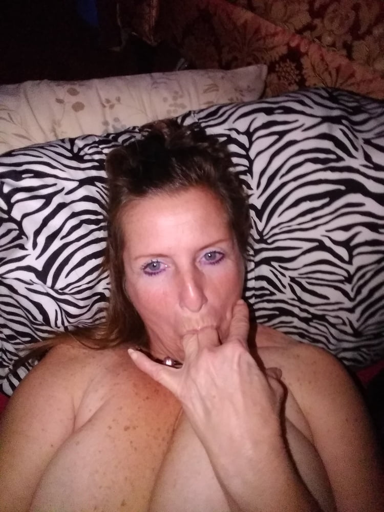 Selfie tiempo y caliente
 #97445638