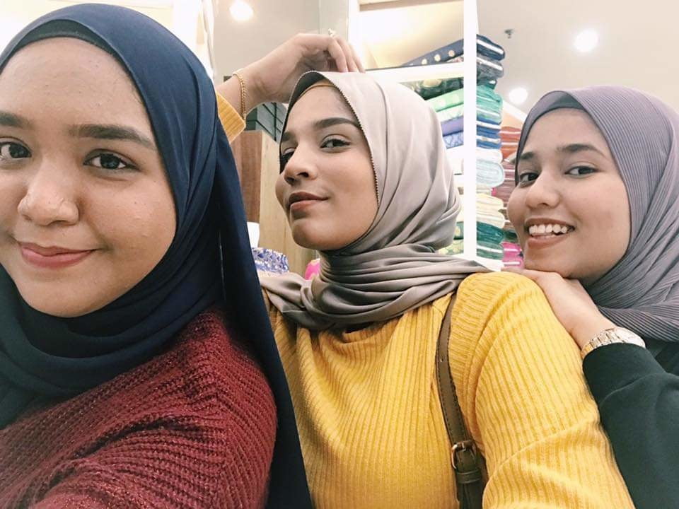Cikgu Syamiera body padu gersang #96642645