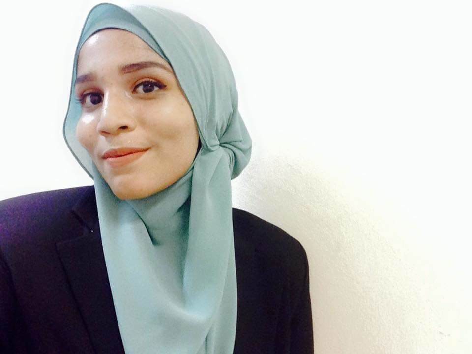 Cikgu Syamiera body padu gersang #96642679