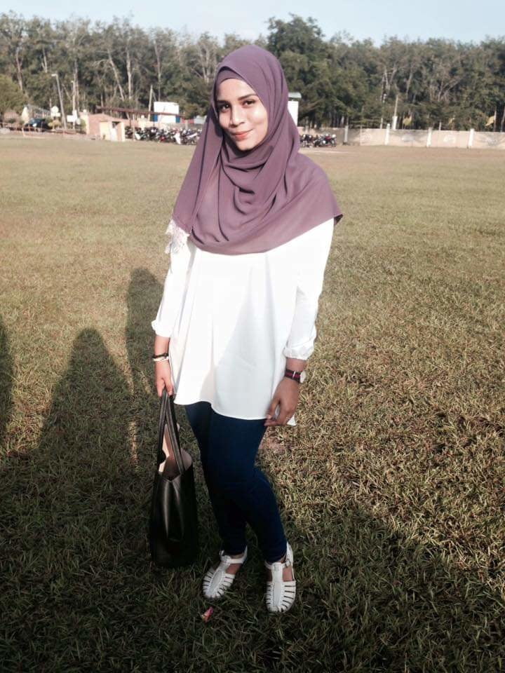 Cikgu Syamiera body padu gersang #96642683