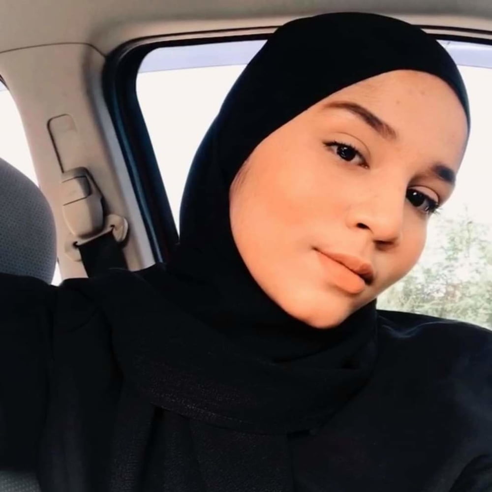 Cikgu Syamiera body padu gersang #96642723