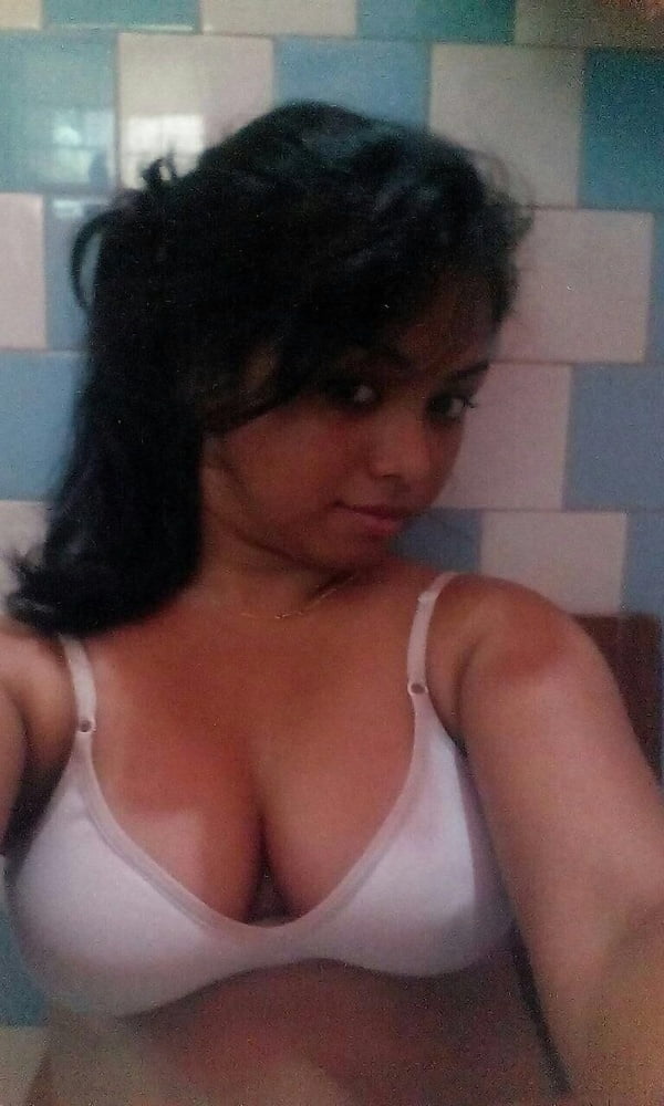 Amateur indische heiße Mädchen nackt Selfie
 #105565274