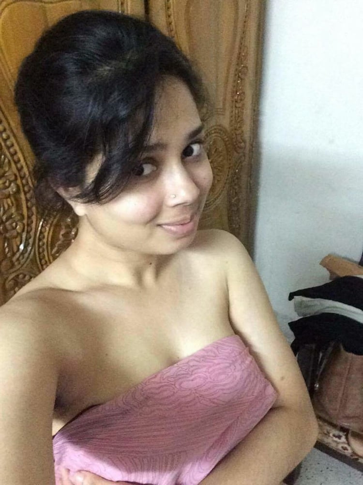 Amateur indische heiße Mädchen nackt Selfie
 #105565512