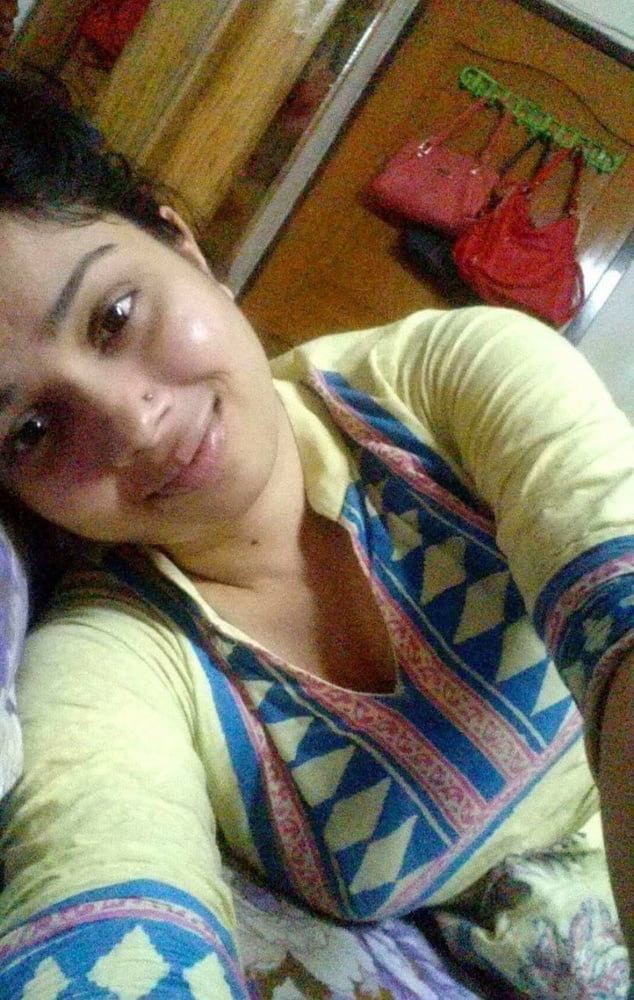Amateur indische heiße Mädchen nackt Selfie
 #105565552