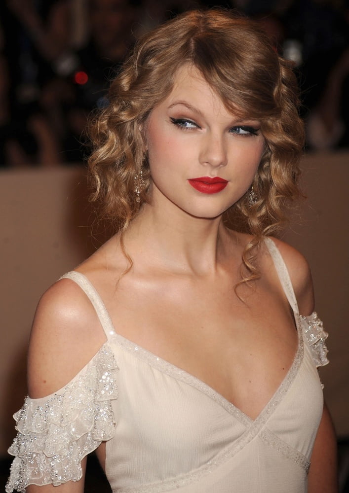 Splendida taylor
 #93443952