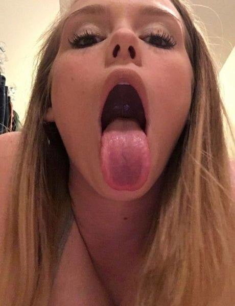 Mouth&#039;s   w i d e  open #89379189