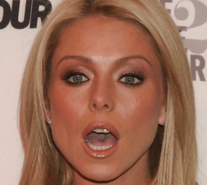 Mouth&#039;s   w i d e  open #89379303