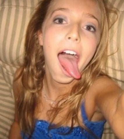 Mouth&#039;s   w i d e  open #89379394