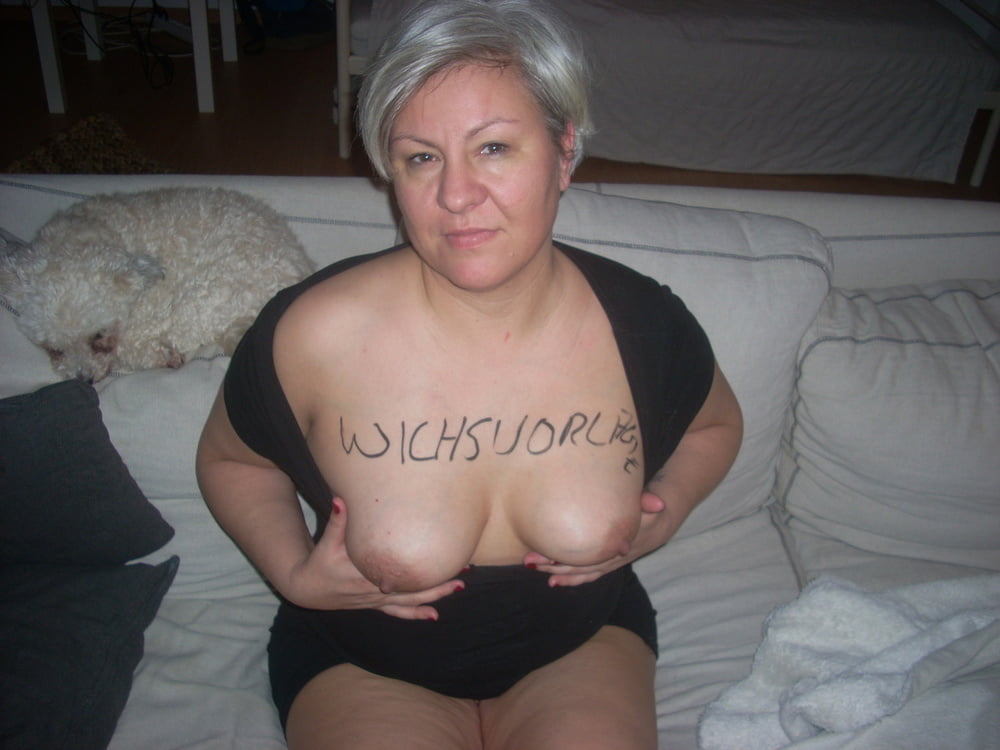 私の写真を見て、あなたは何をしているの？
 #93765632