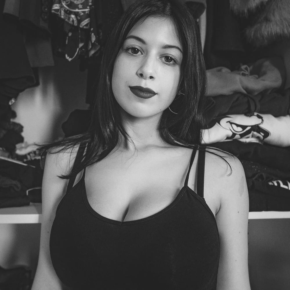 Alice fogu Sexy italian slut with big boobs and big ass
 #101977739