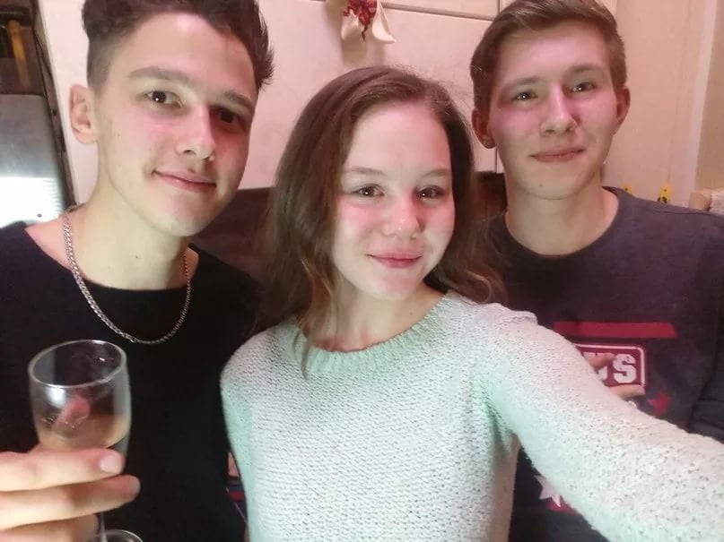 Ich habe deine Bilder gefunden
 #82099923