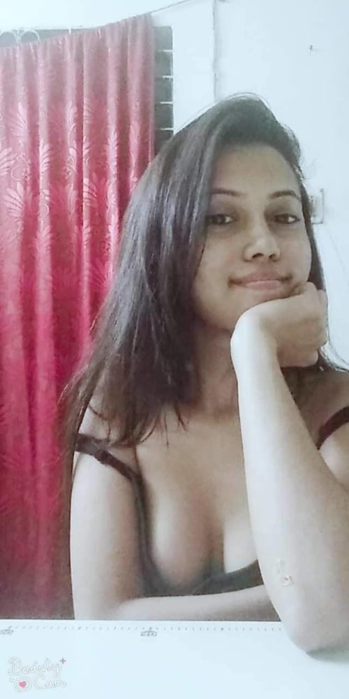 New Bangladeshi Ciollege girl showing tits and pussy #91087812
