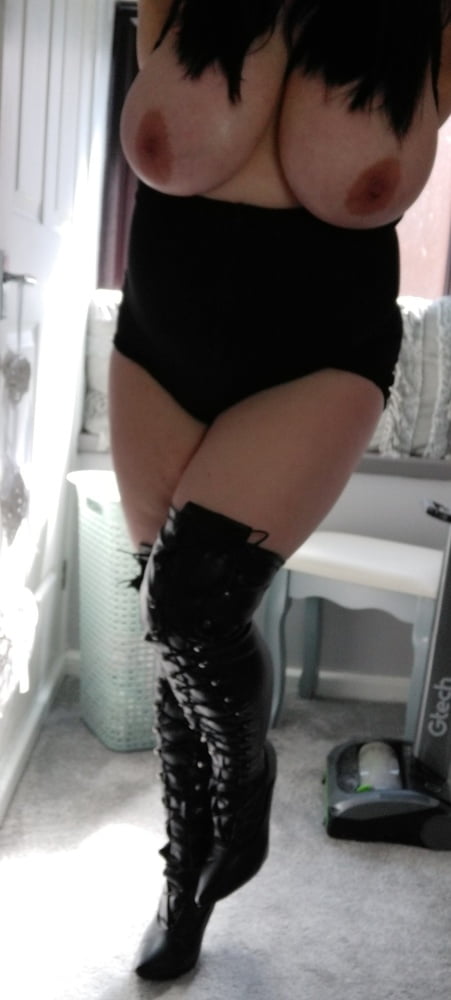 Sexy Twitter Schlampen 21
 #97750556