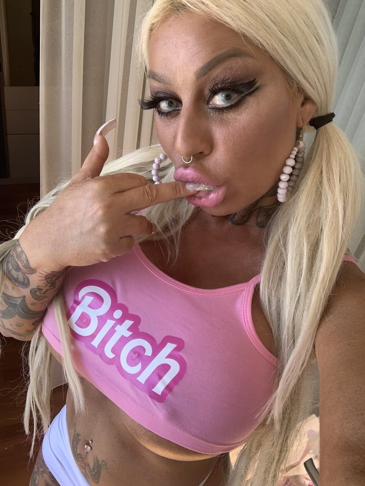 Sexy Twitter Schlampen 21
 #97750641