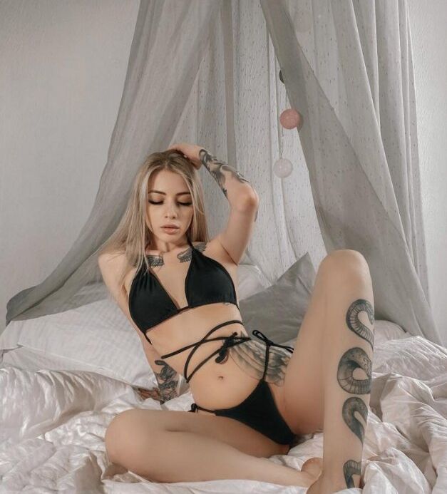 Kira Braun nude #108230050