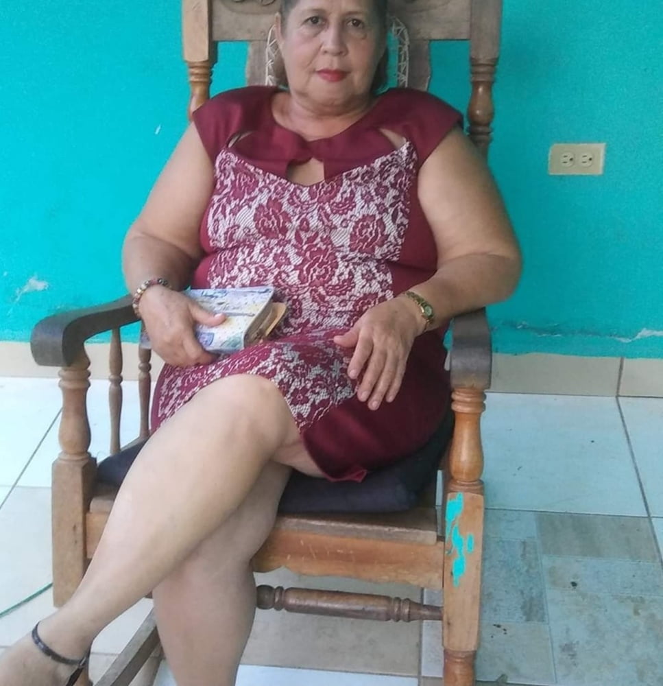 Hermosa madura mexicana
 #90089984