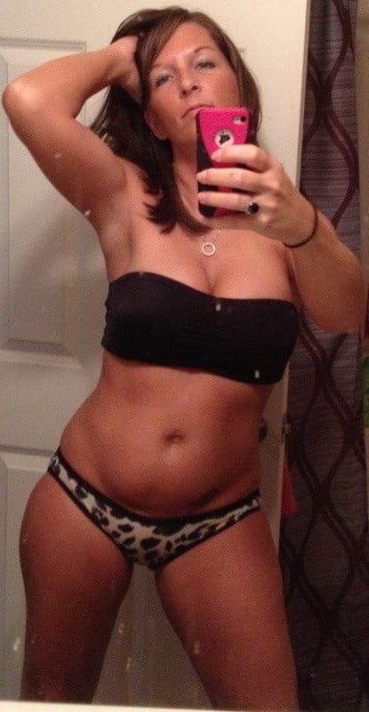 Mütter Nacktheit bekam aus
 #97318953