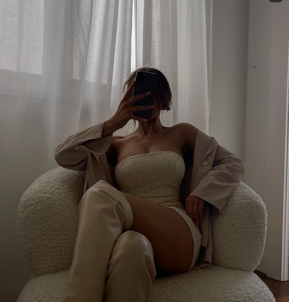 Ellacervetto nude #108607176