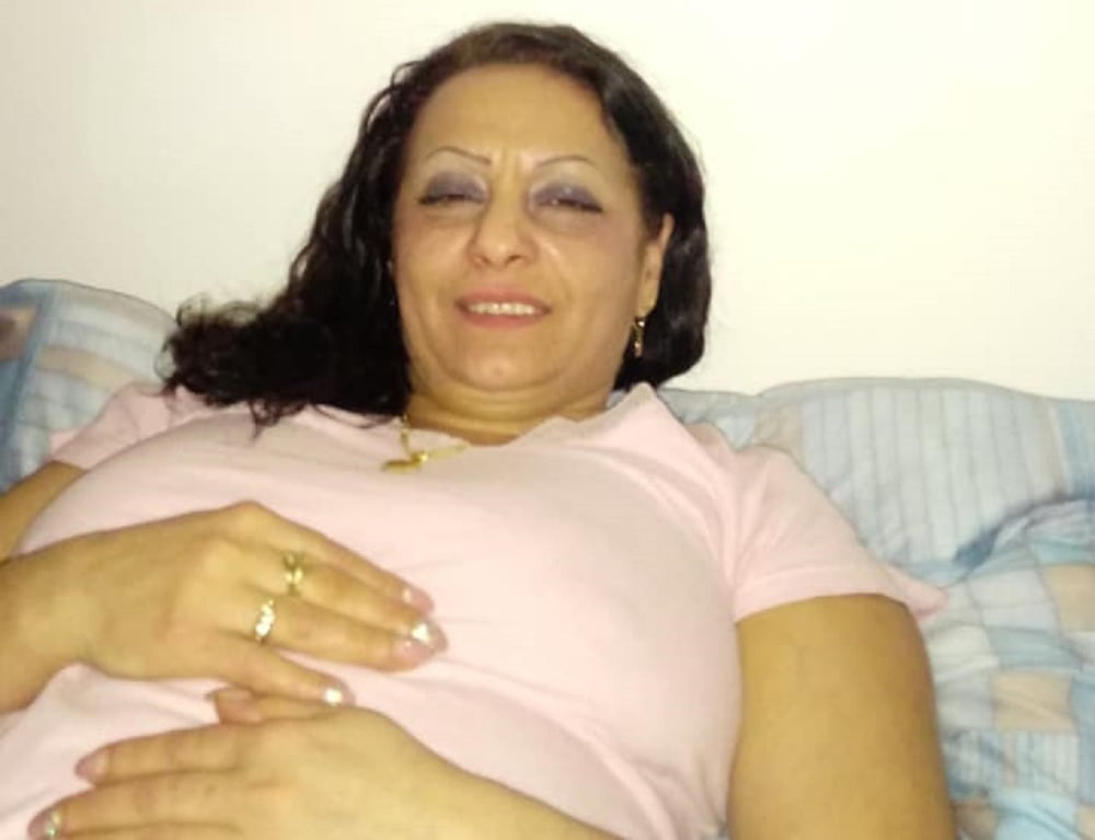 Hun-magyar gypsy sexy milf 75 mamá de día puta de noche
 #92286325