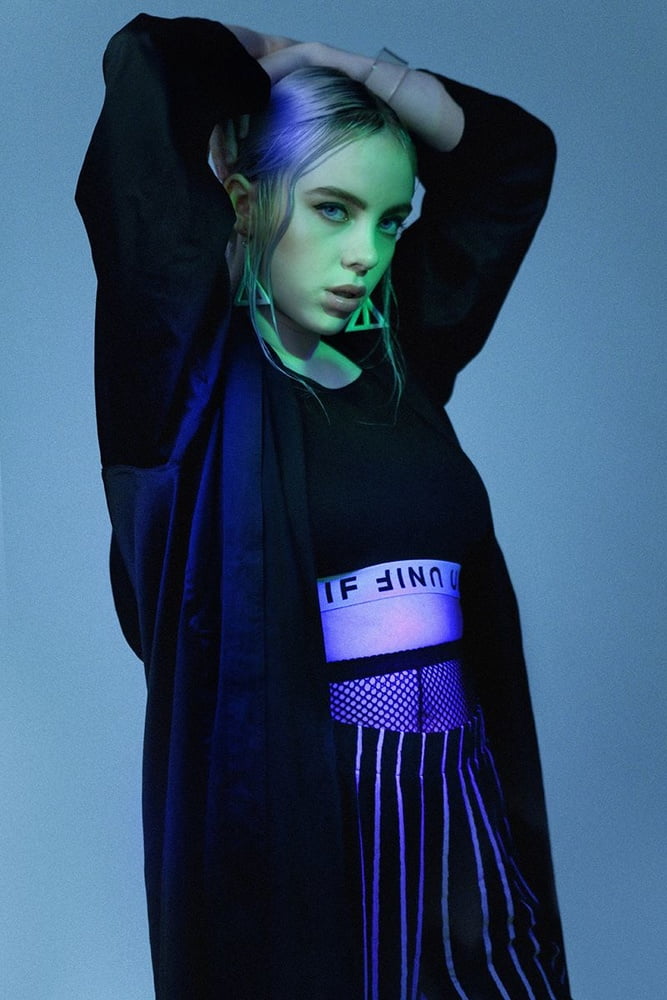 Billie Eilish #100650199