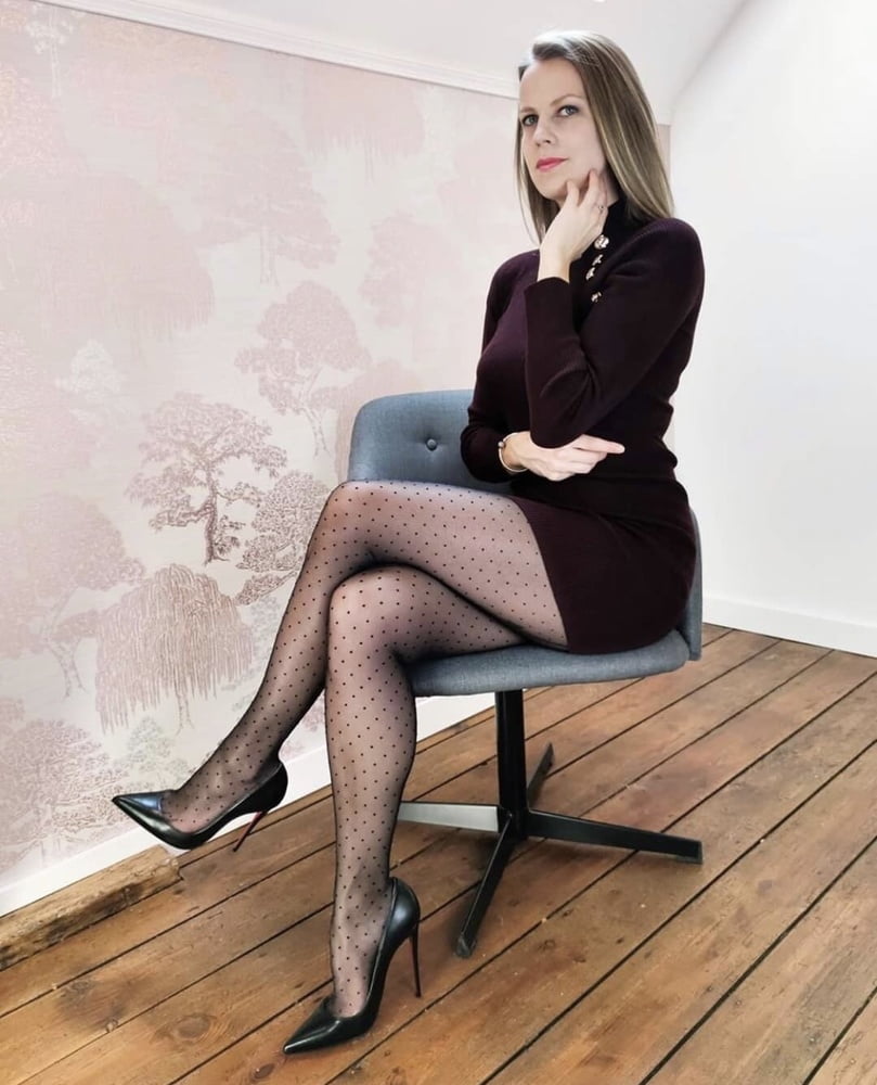 legs and captions #91053810