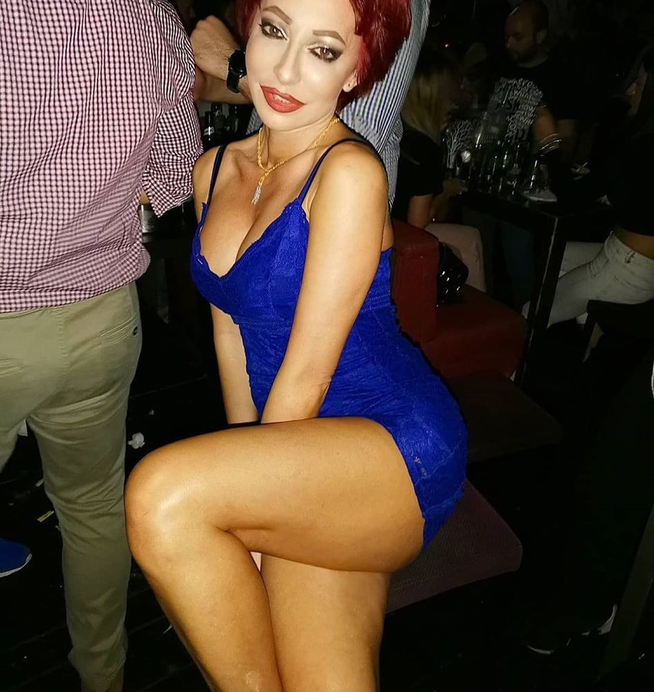 legs and captions #91053899