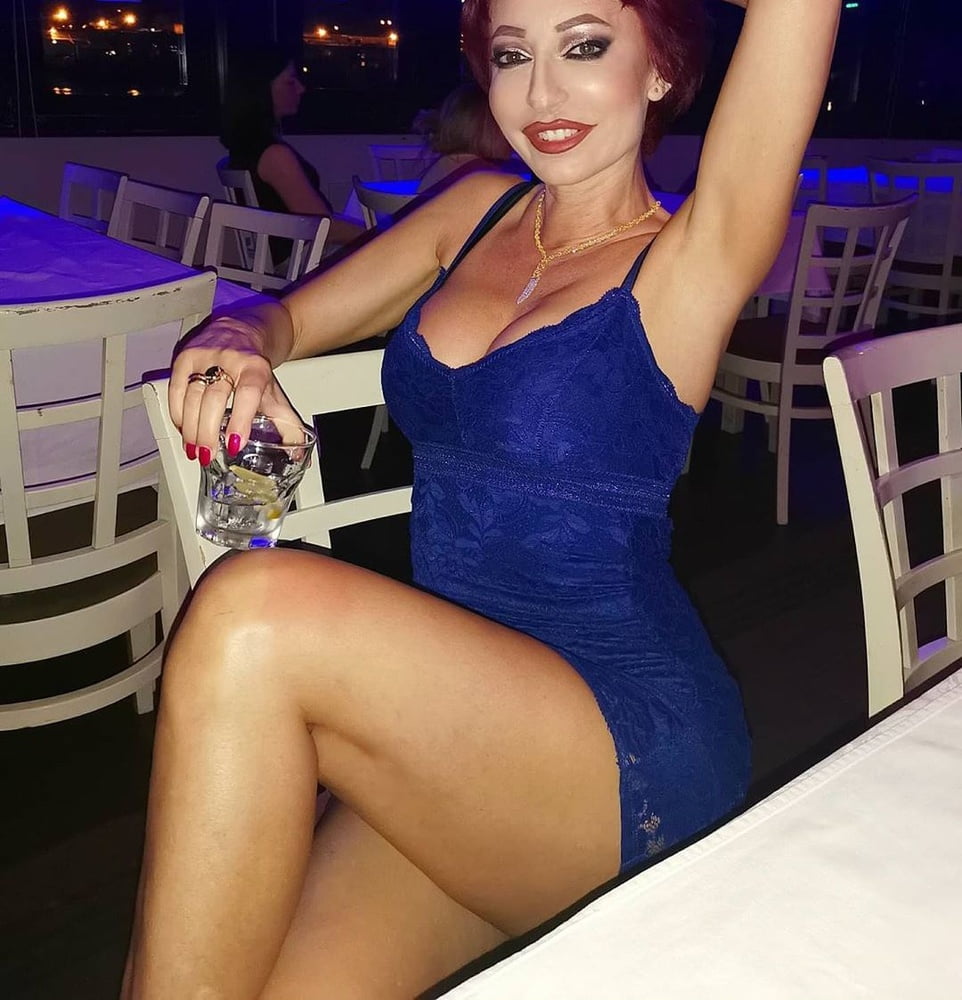 legs and captions #91053901