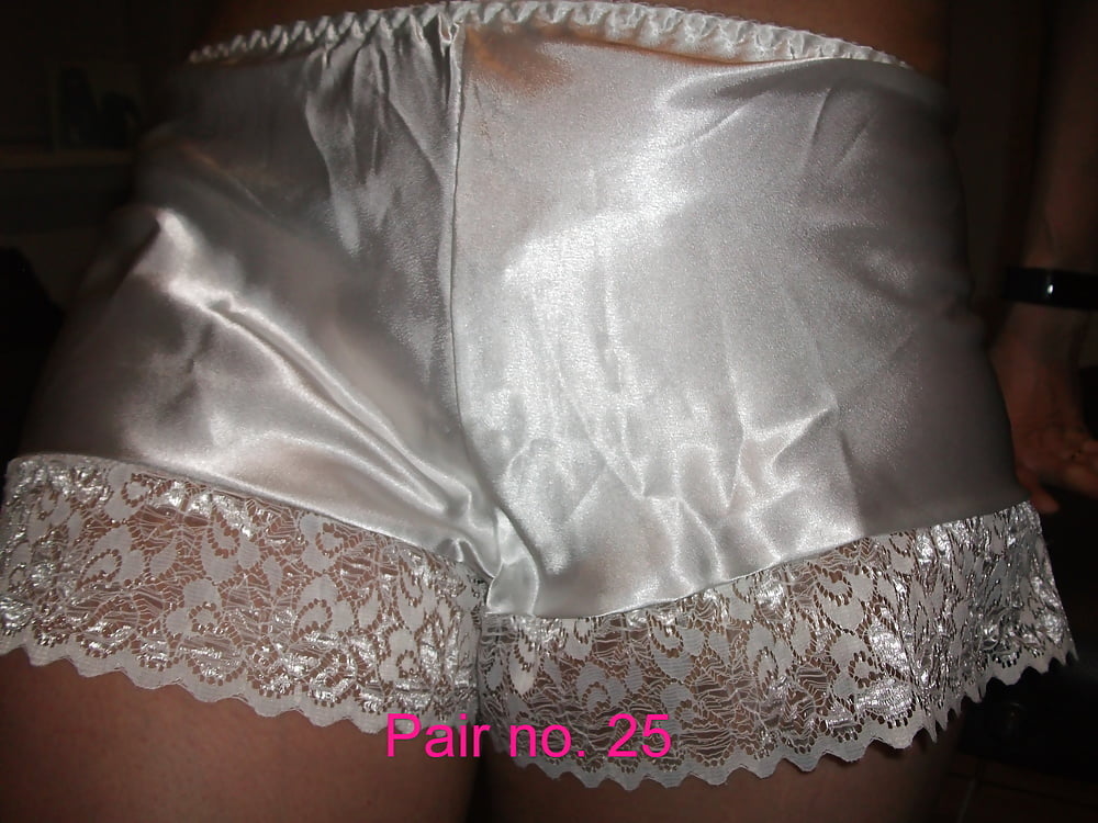 30 seidige Satin-Höschen
 #106776917