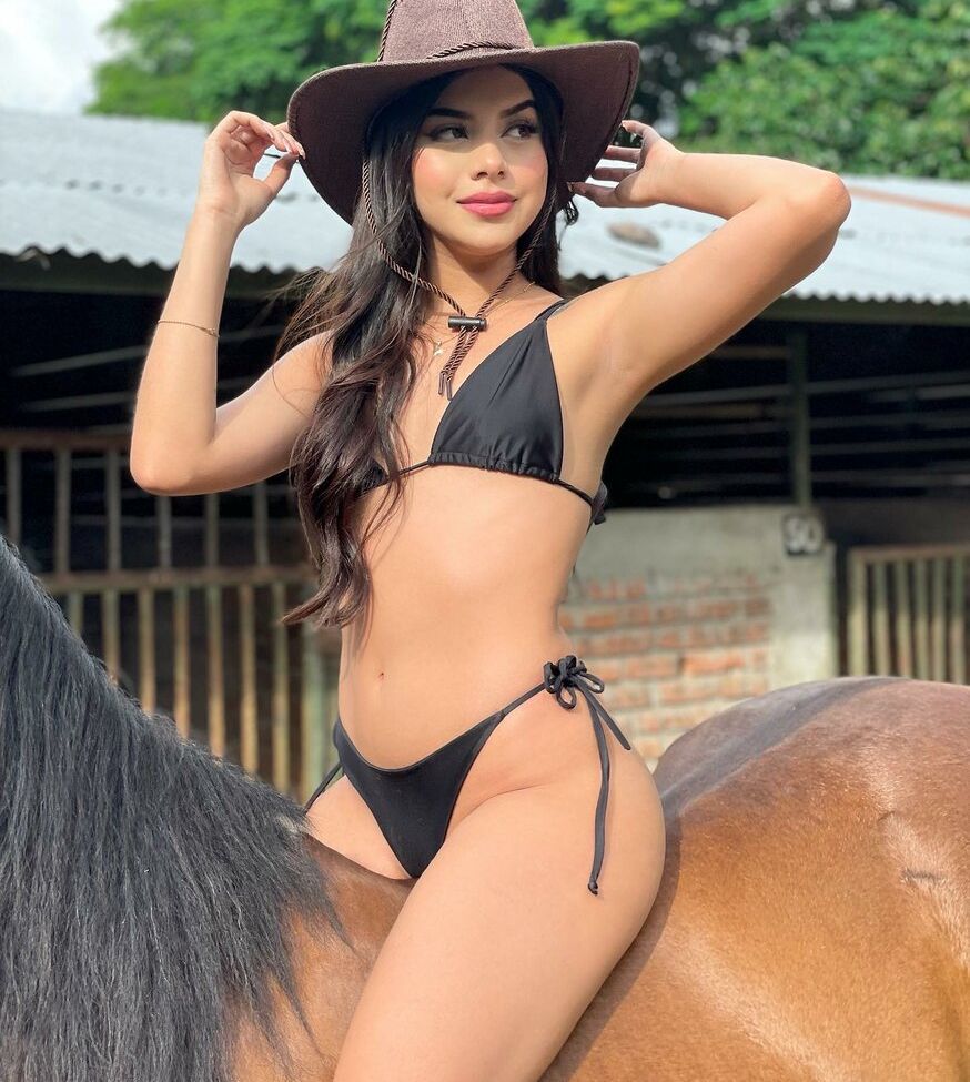 Camila Martinez nackt #108462222