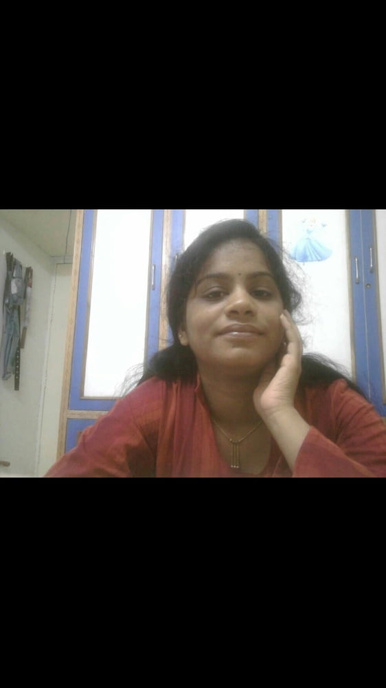 Bangalore ragazza hima neeru marito vive in estero,
 #95745653
