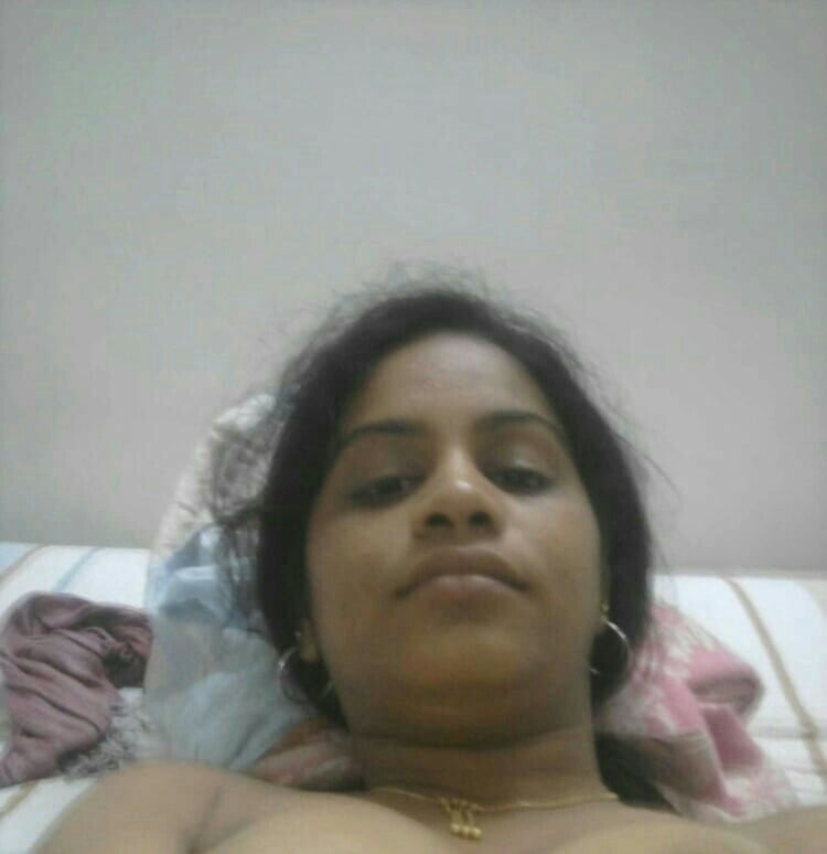 Bangalore chica hima neeru marido vive en el extranjero,
 #95745662