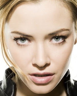 Kristanna loken
 #99680233