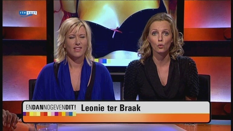 Carrie Ten Napel &amp; Leonie Ter Braak - RTV OOST #102475560
