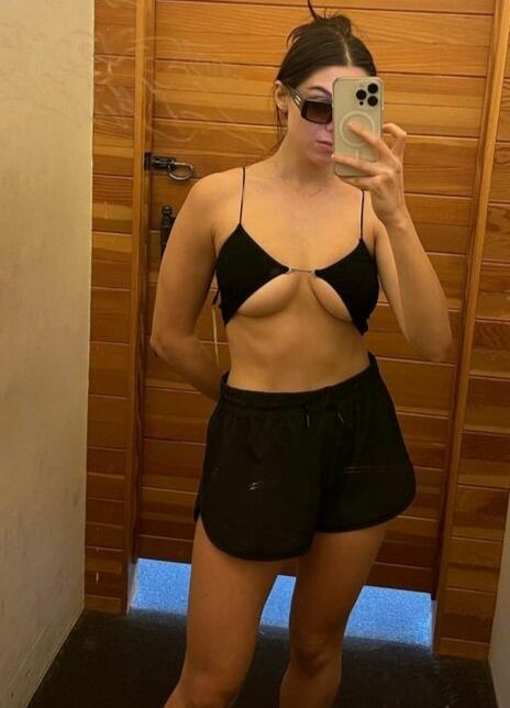 Kira Kosarin nuda #109155972