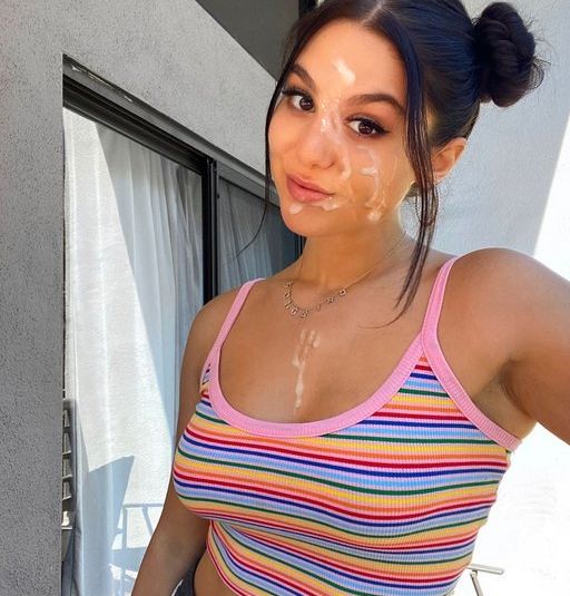 Kira Kosarin nude #109156065