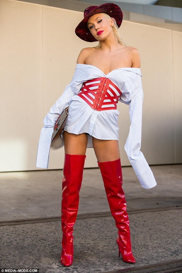 ヘイルック、カウガール
 #93662416