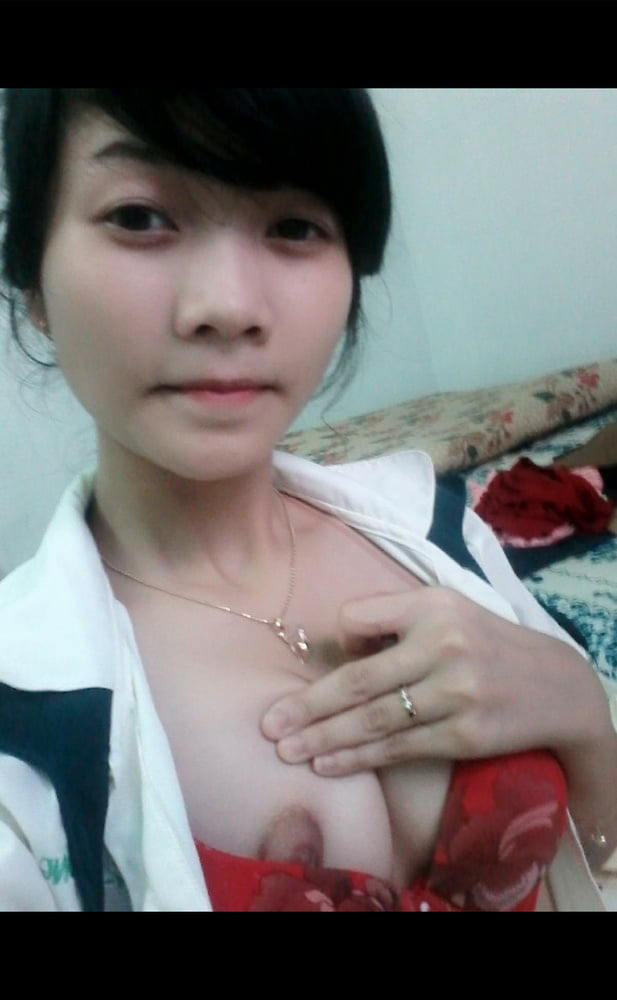Estudiante vietnamita
 #81792338
