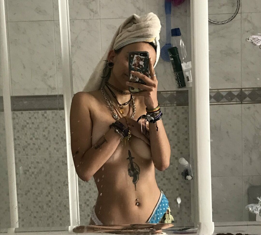 Covergore.666 desnuda #108067537