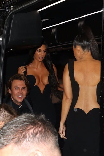 Kim kardashian desnuda
 #91806313