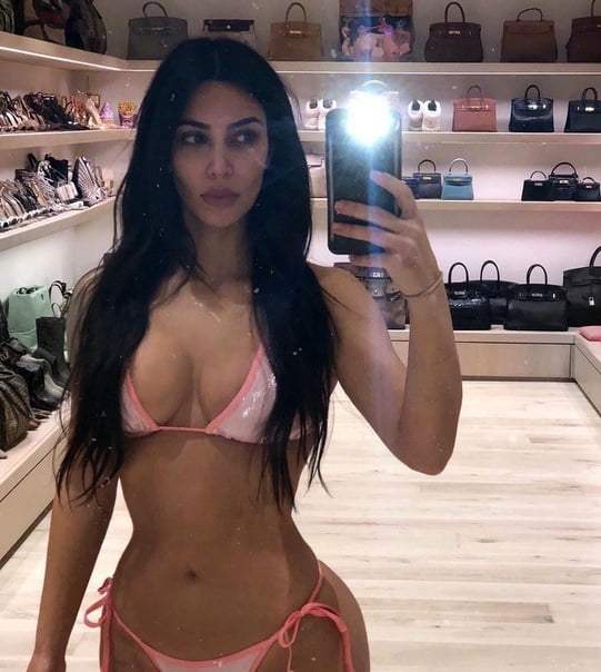 Kim kardashian nudo
 #91806540