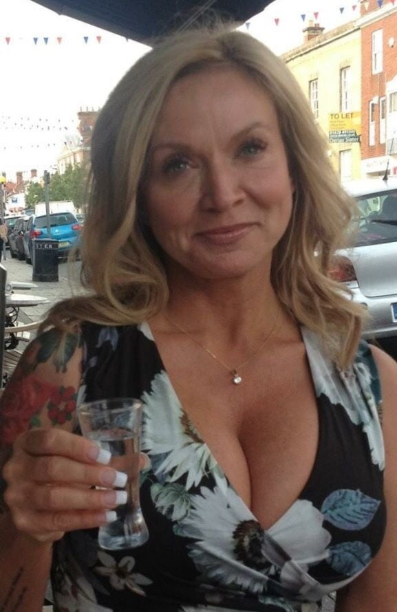 Hermosas caras maduras
 #89594543