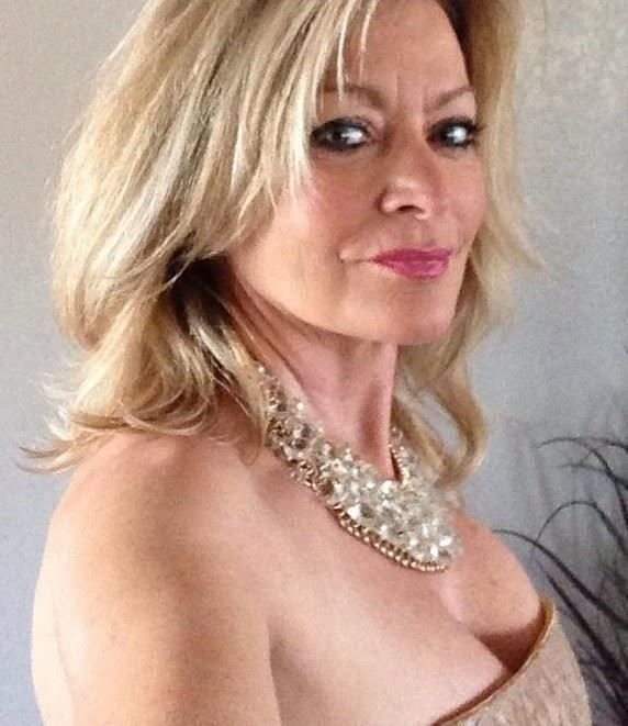 Hermosas caras maduras
 #89594552