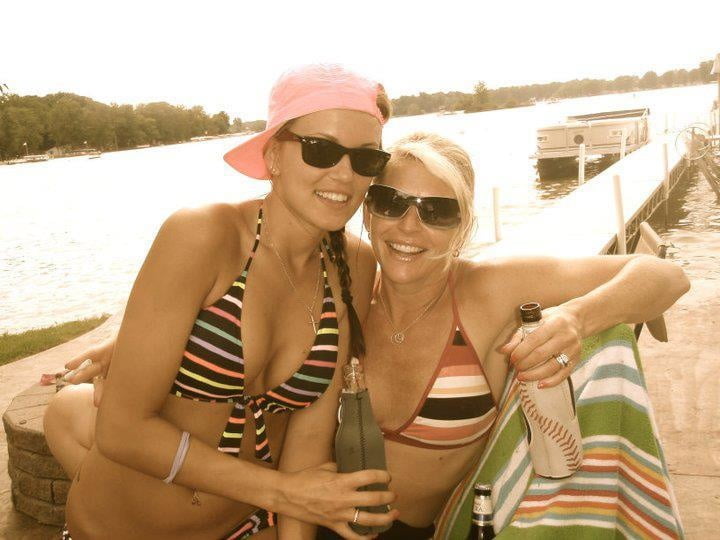 (44) 水着
 #80889922