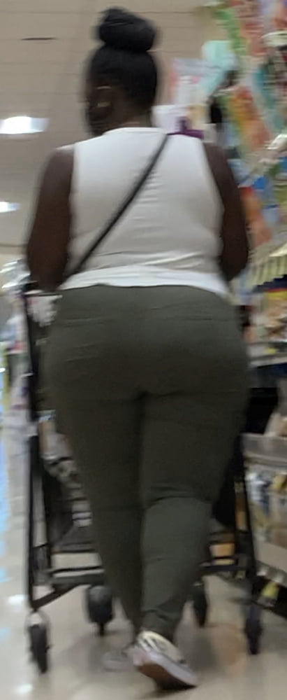Candid Mann 2
 #86669750