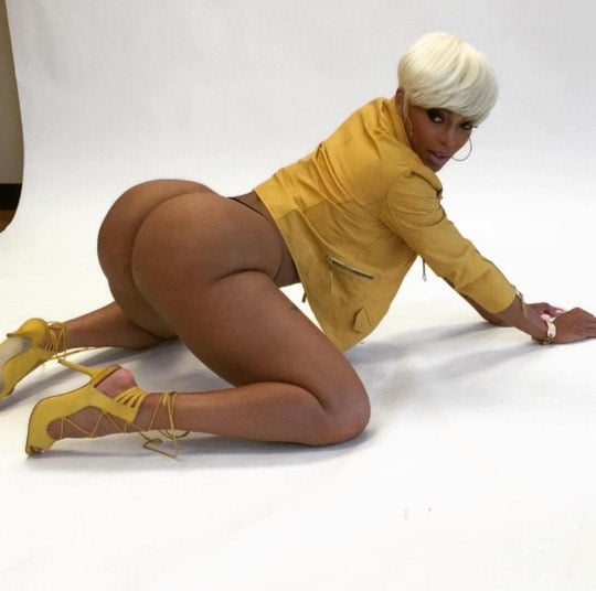 Caderas anchas de mujeres 314
 #105085208