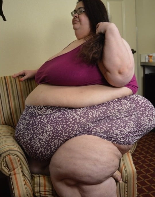 Fat Bodies In Tight Spaces - SSBBW Stuck 2 #104921624